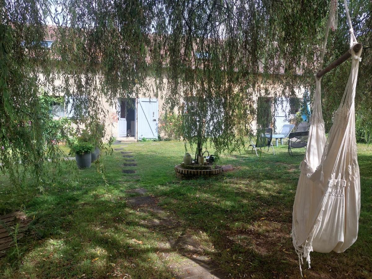 Villa Les Anniquins Ivoy-le-Pré Exterior foto